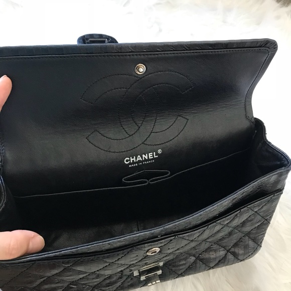 Chanel Grey Glazed Reissue 226 - Picture 8 of 8